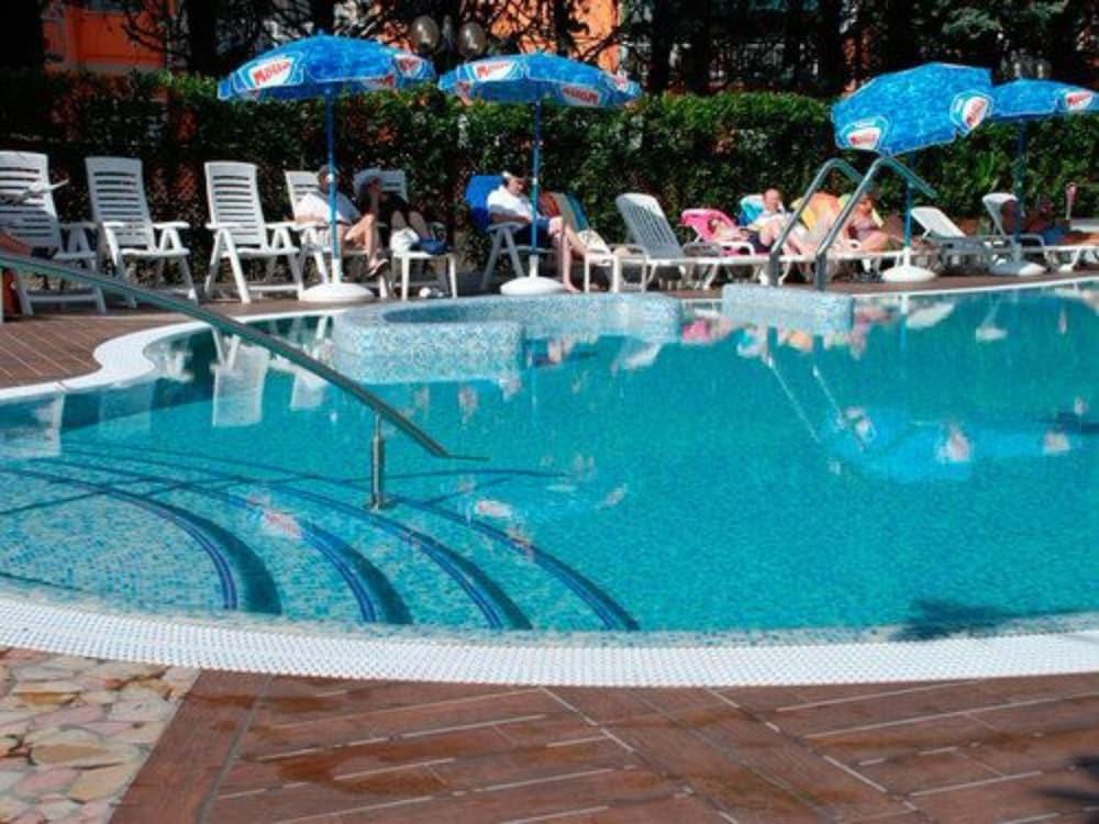 Hotel Bisesti ***S Garda  Exterior foto