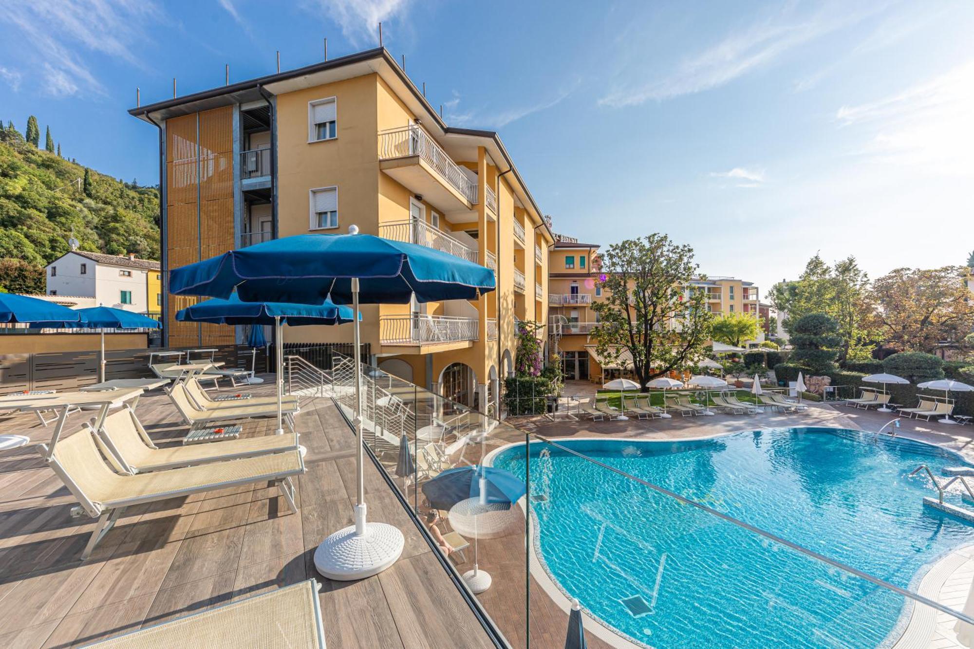Hotel Bisesti ***S Garda  Exterior foto