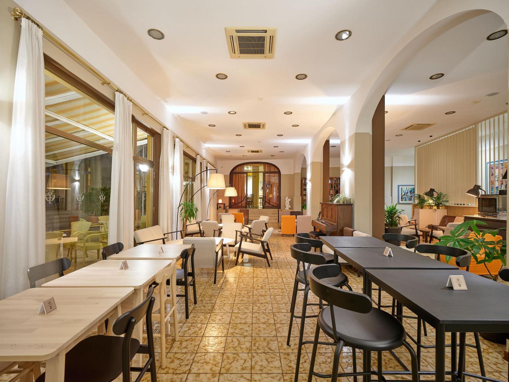 Hotel Bisesti ***S Garda  Exterior foto